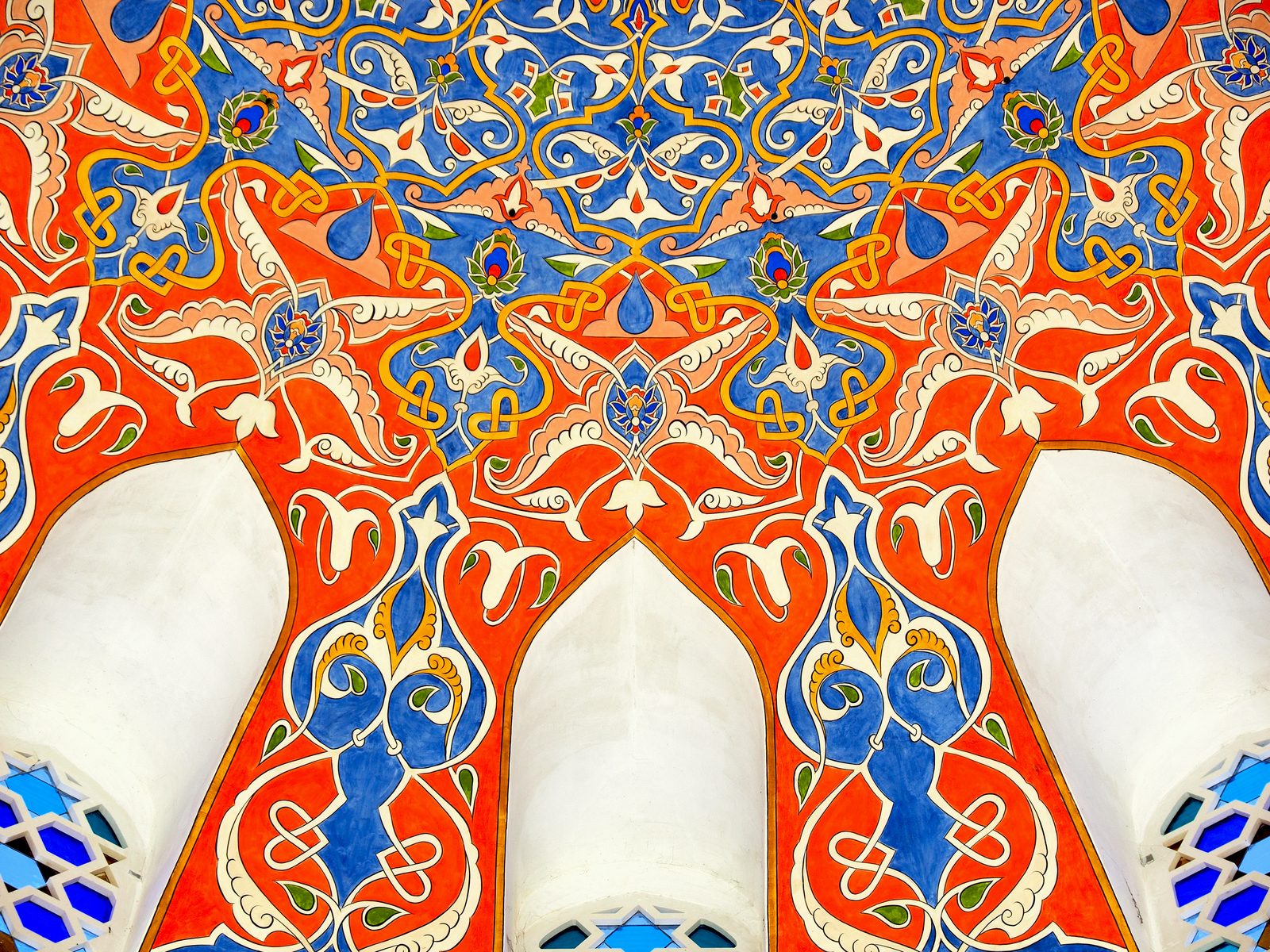 Interior arabesque decoration of the Ferhadija Mosque